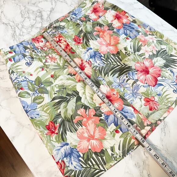 Tommy Bahama Boracay Short Skirt White Sand Floral Mini Skirt women's size 10 - Picture 9 of 11